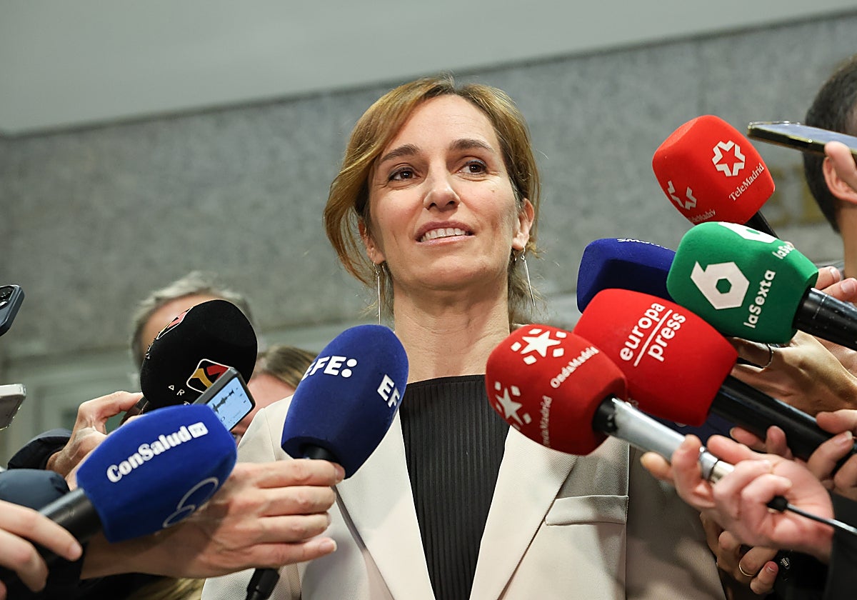 Mónica García asiste al pleno extraordinario del CISNS centrado en los cribados