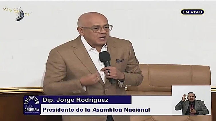 Jefe de Parlamento critica que Nobel sea para "una persona que pide se invada Venezuela"