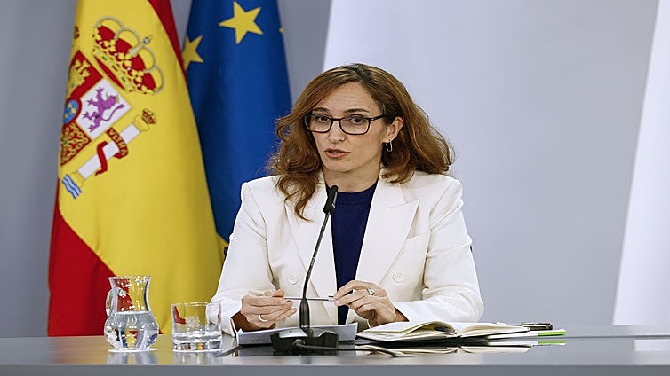 Mónica García alerta del crecimiento de la sanidad privada en plena huelga de médicos