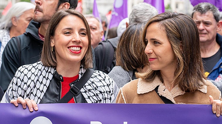 Fotografía de archivo de Irene Montero y Ione Belarra
