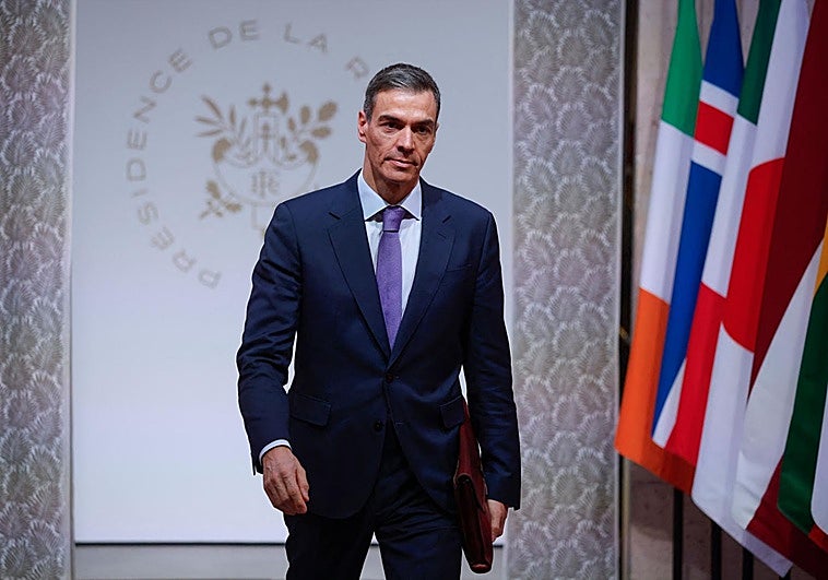 Spain bans under 16s online