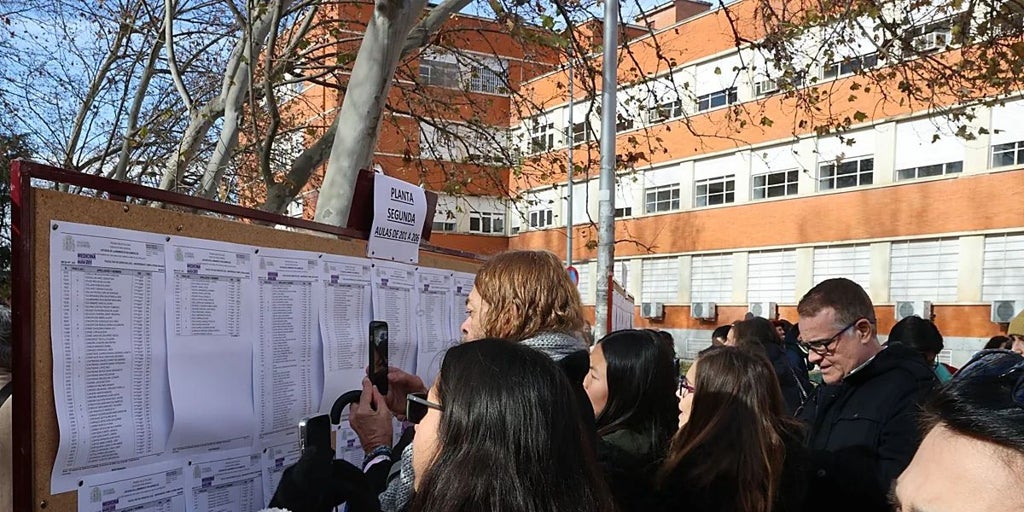 Sanidad, de rebajas con el comité de expertos que prepara las preguntas del MIR: de pagarles 120 euros a solo siete