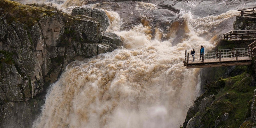 Nunca los embalses habían captado tanta agua tan rápido: 10.000 hectómetros cúbicos en dos semanas