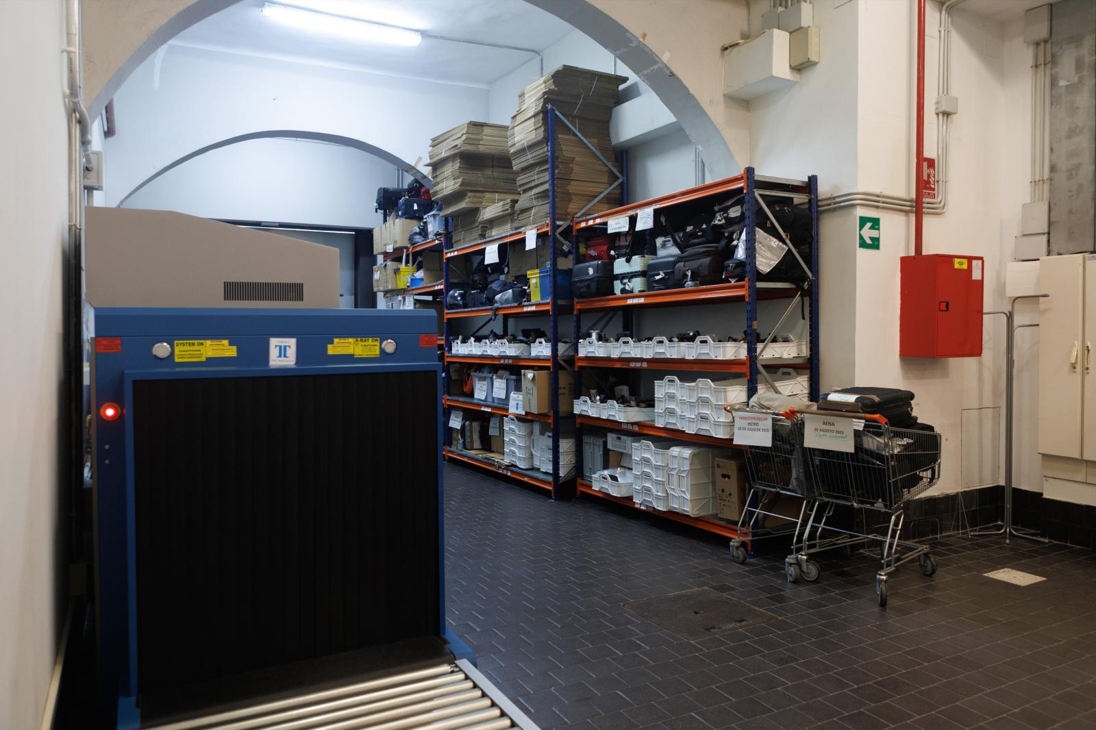 Imagen secundaria 1 - El almacén donde se guardan los objetos perdidos