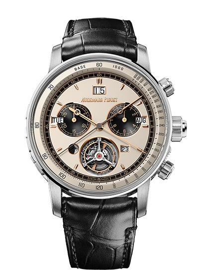 Code 11.59 by Audemars Piguet Ultracomplicación Universelle RD#4 (desde 25.200 €). Un nuevo modelo que aúna el saber hacer relojero de la Manufactura en un único movimiento, el calibre automático 1000, que cuenta con más de 1.100 componentes. Este mecanismo pionero se nutre de tres generaciones de avances en I+D e incorpora 40 funciones, incluidas 23 complicaciones, entre ellas una Grande Sonnerie Supersonnerie, una repetición de minutos, un calendario perpetuo, un cronógrafo flyback con ratrapante y un tourbillon volante.