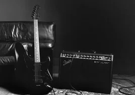 Fender se une a Saint Laurent para crear su guitarra más exclusiva