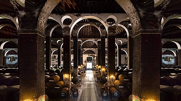 Las visitas a las bodegas de Jerez son un plan único