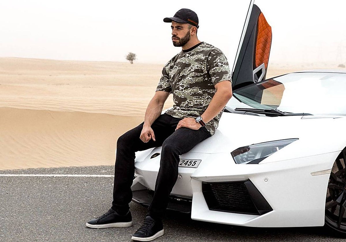 El millonario Matthew Lepre está buscando un asistente personal.