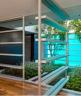 Imagen secundaria 2 - Así es la casa de 5 millones de dólares que Matthew Perry compró hace unos meses