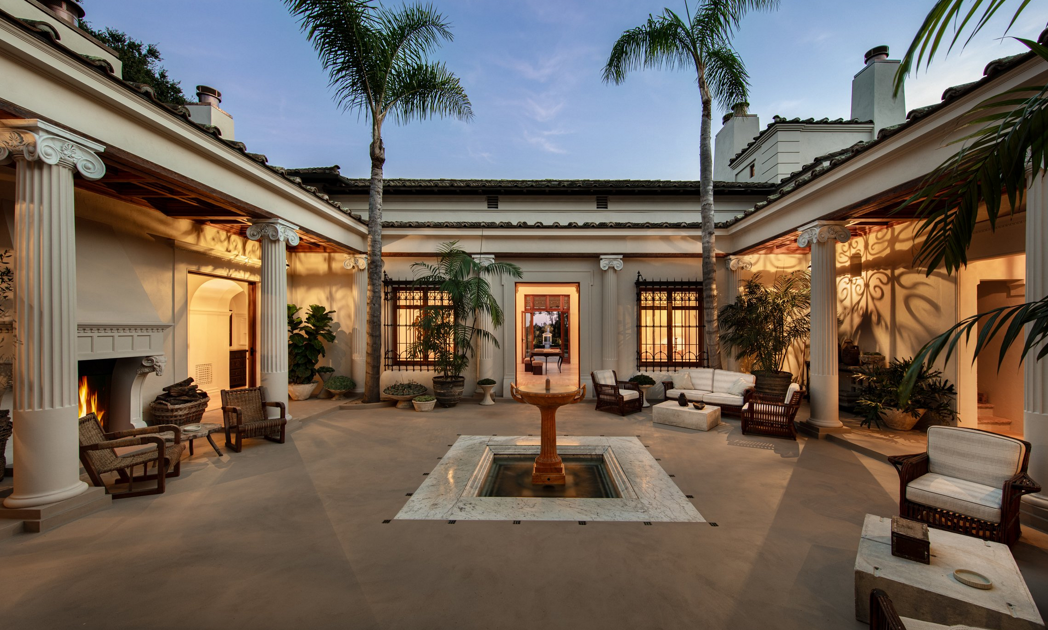 La vivienda ha sido reformada por Ellen Degeneres y su mujer durante cuatro meses hasta darle un toque de lujo moderno