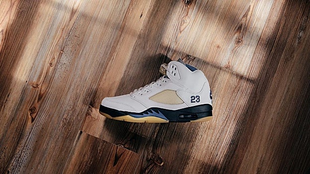 Air Jordan 5 de A Ma Maniére Dawn