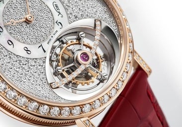 Classique Tourbillon 3358: un reloj de lujo con casi 300 diamantes en su interior