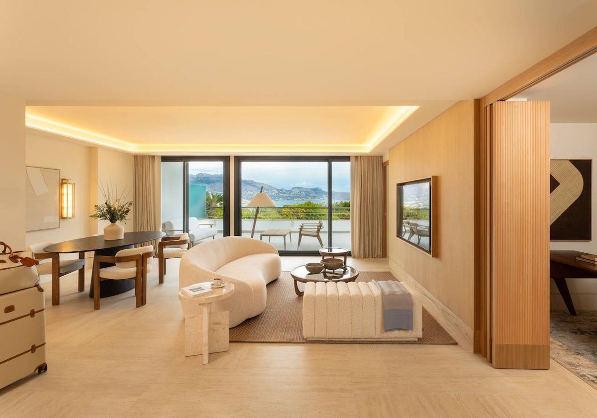 Uno de los espacios de las renovadas Grand Suites diseñadas por Lázro Rosa-Violán
