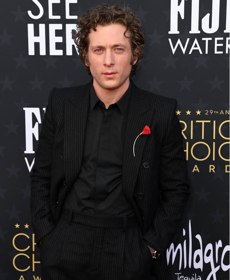 Jeremy Allen-White en los Critic's Choice Awards