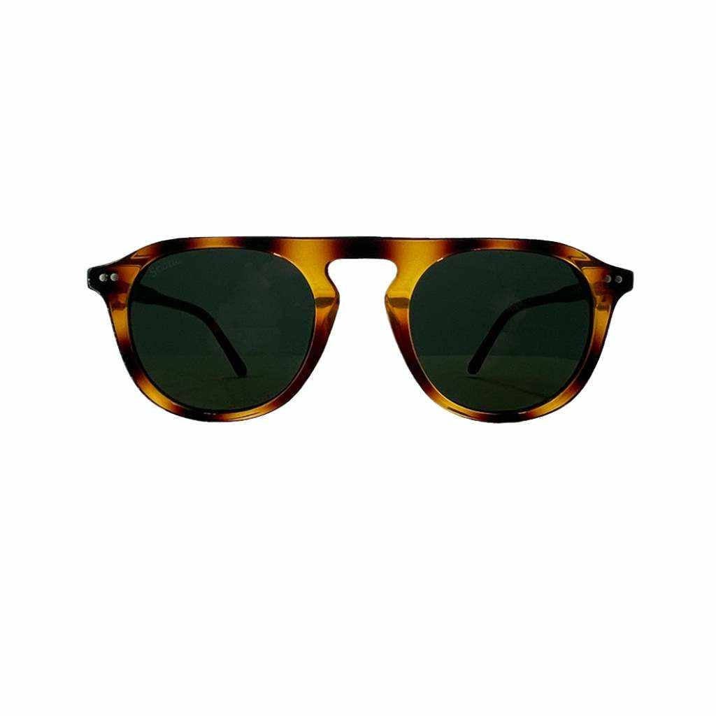 Un básico que siempre viene bien son unas gafas de sol. Este modelo M12 tortoise de Scotta 1985 en color carey es además apto para la nieve. Uno de esos regalos al que le sacará mucho partido durante todo el año. Precio: 79,90 euros