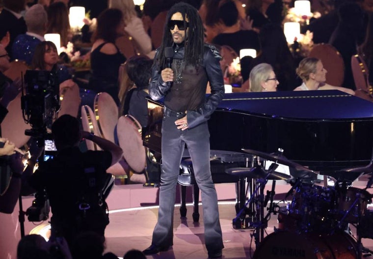 Lenny Kravitz en la gala de los Grammy 2024