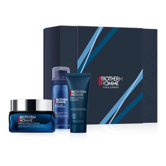 Cofre Force Supreme de Biotherm (116 euros). Perfecto para los padres que quieren combatir los signos de la edad. Incluye la crema Force Supreme, que reafirma, minimiza las arrugas y combate el tono apagado, el limpiador Force Supreme, que limpia dejando la piel suave y confortable, y el gel de afeitado Basics Line con propiedades anti-irritaciones y anti-rojeces.