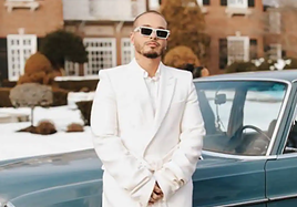 La colección de Ferrari y otros lujos de la vida de J Balvin, el príncipe del reguetón que está de vuelta