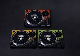 Lamborghini crea su propio tocadiscos y lanza el rugido de sus deportivos en vinilo