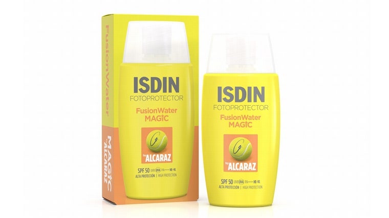 Fusion Water Magic by Alcaraz de Isdin, cocreado junto al tenista Carlos Alcaraz.