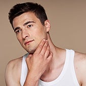 Cómo tratar los brotes de acné del otoño