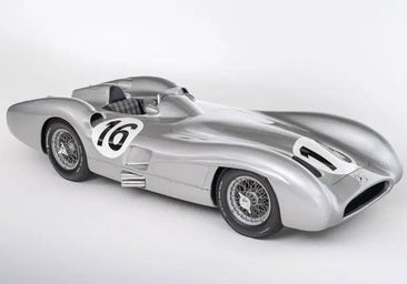 Vendido por más de 51 millones un Mercedes W196R de 1955, el segundo coche más caro de la historia