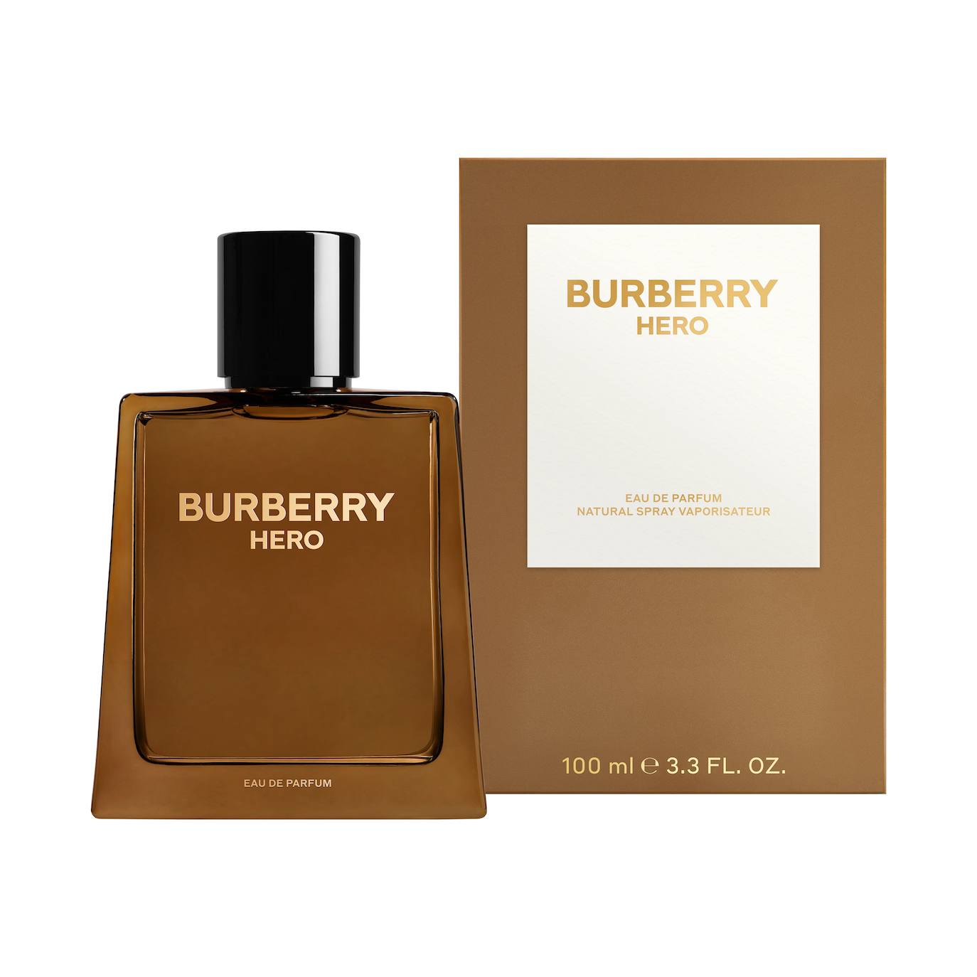 Burberry Hero Eau de Parfum (176 €, 100 ml). El nuevo capítulo de Hero de Burberry se inspira en la exploración de uno mismo con un sentido de sensibilidad por el mundo natural. Aurélien Guichard es el perfumista detrás de esta nueva reinterpretación más poderosa que tiene como imagen al enigmático actor Adam Driver. La fragancia presenta un trío de aceites cálidos de madera de cedro como base, que culmina en un crescendo fresco y luminoso. La vibrante apertura de agujas de pino se mezcla con el benjuí y el incienso, creando una intensa y profunda sensualidad. Se presenta en un moderno frasco anguloso.