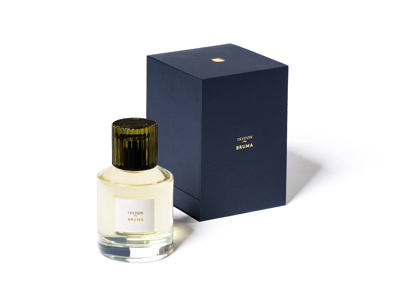 Bruma de Trudon (210 €, 100 ml). Una fragancia de la familia olfativa ambarina floral que destaca por su delicado equilibrio de violeta, cuero y galbano, Un perfume que deja estela sin esfuerzo.