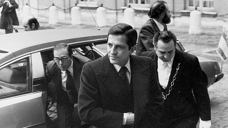 Adolfo Suárez en un viaje oficial en 1977