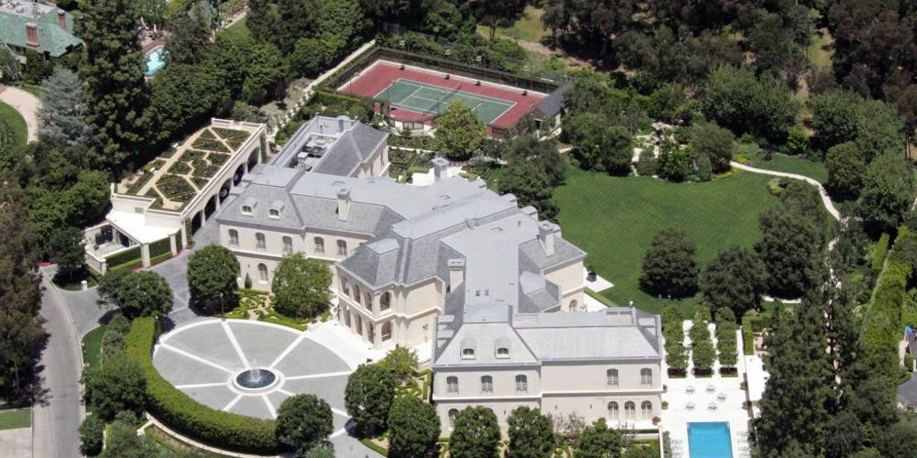 Manor Sold: California Mansion Costs $95 Million