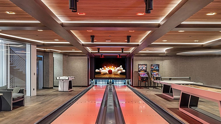 Bolera dentro de la casa