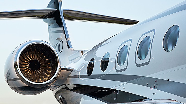 Este modelo viene con 16 ventanas panorámicas ovaladas, las más grandes de la industria