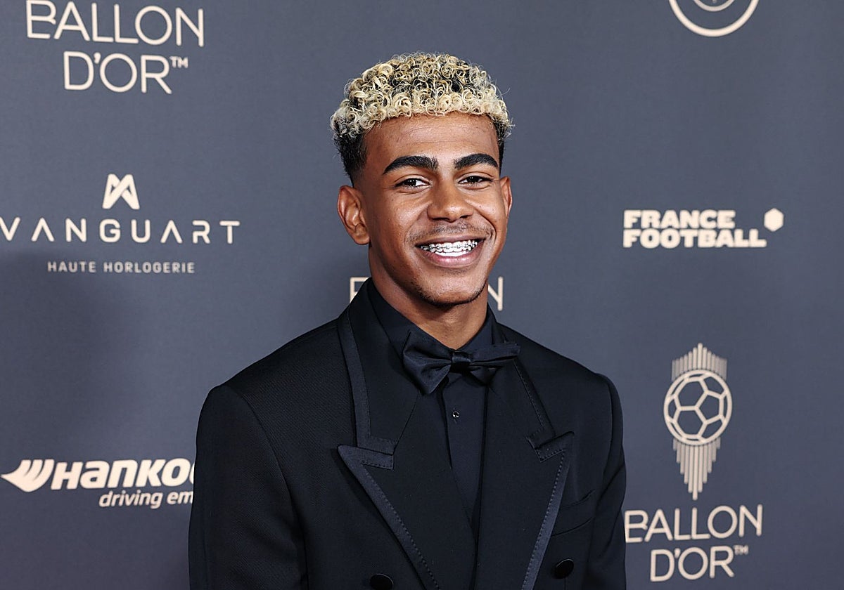 Lamine Yamal con el 'curly undercut'.