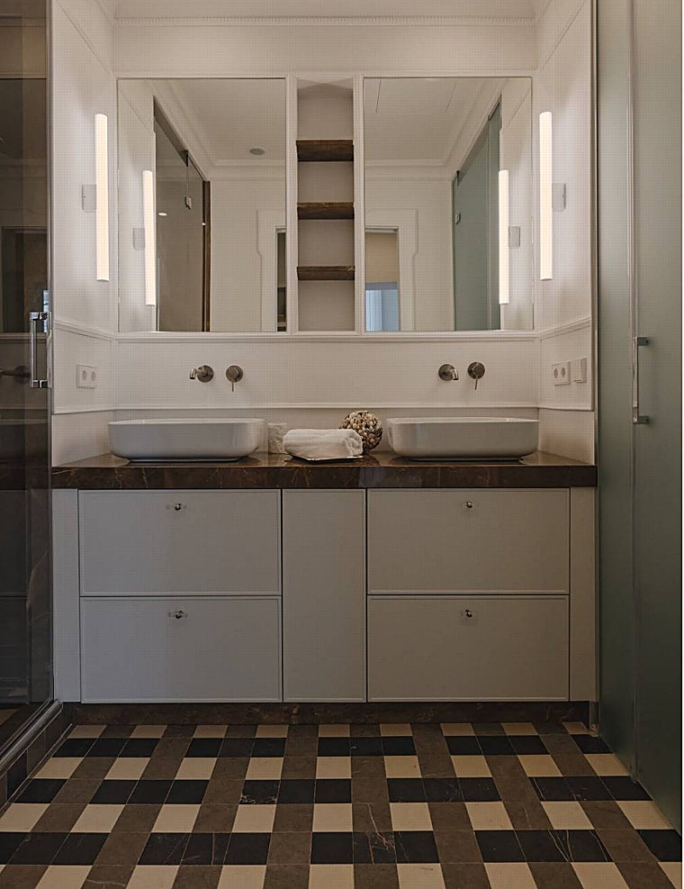 Uno de los baños de la casa