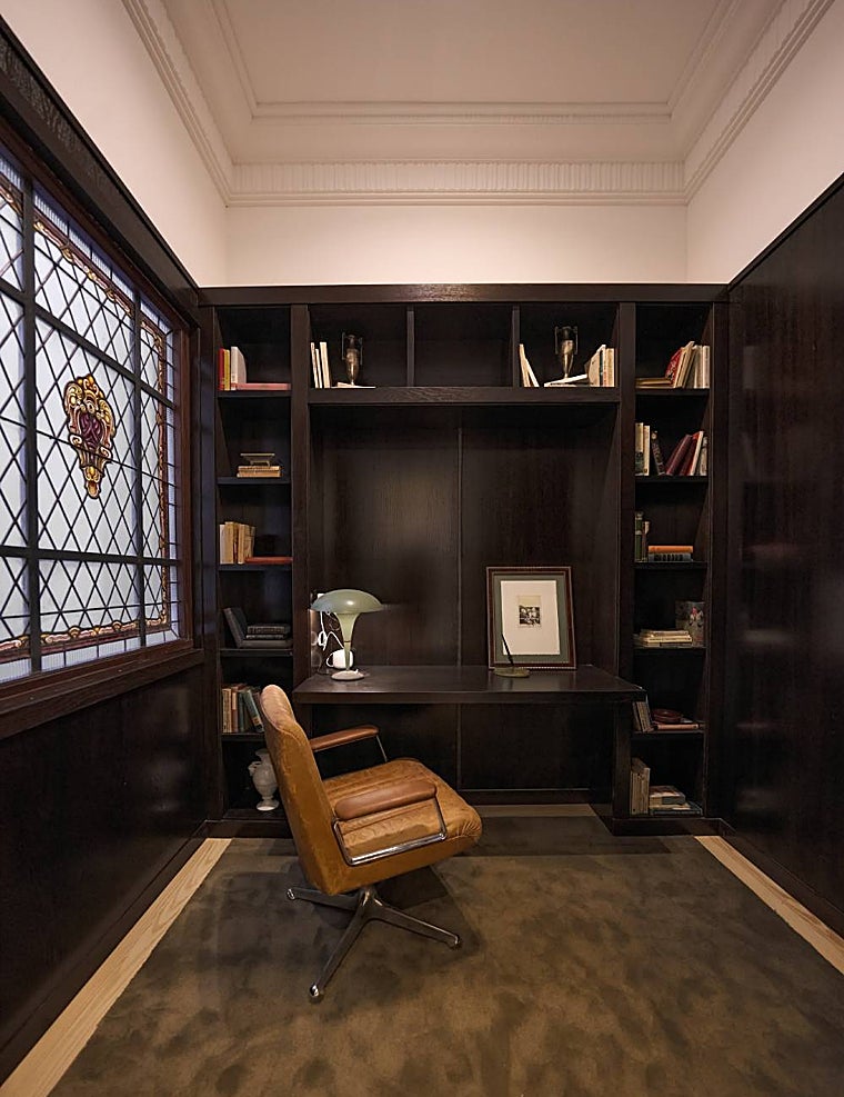 Despacho con la vidriera original