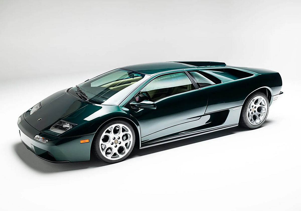 Así es el Lamborghini Diablo de 2001 pintado en verdee hydra que subasta Bring a Trailer