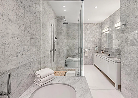 Imagen secundaria 1 - Imagen del dormitorio principal con su baño en suite y salón-comedor