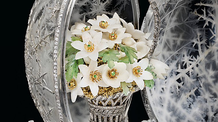 O nível de detalhe desta peça é verdadeiramente requintado.