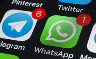 Cómo saber con quién habla más tu pareja por WhatsApp