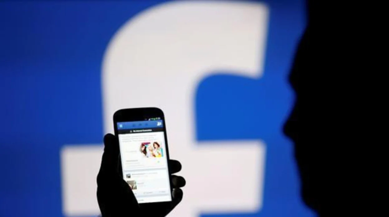 Facebook alerta: más de 400 aplicaciones maliciosas han robado los datos de miles de sus usuarios