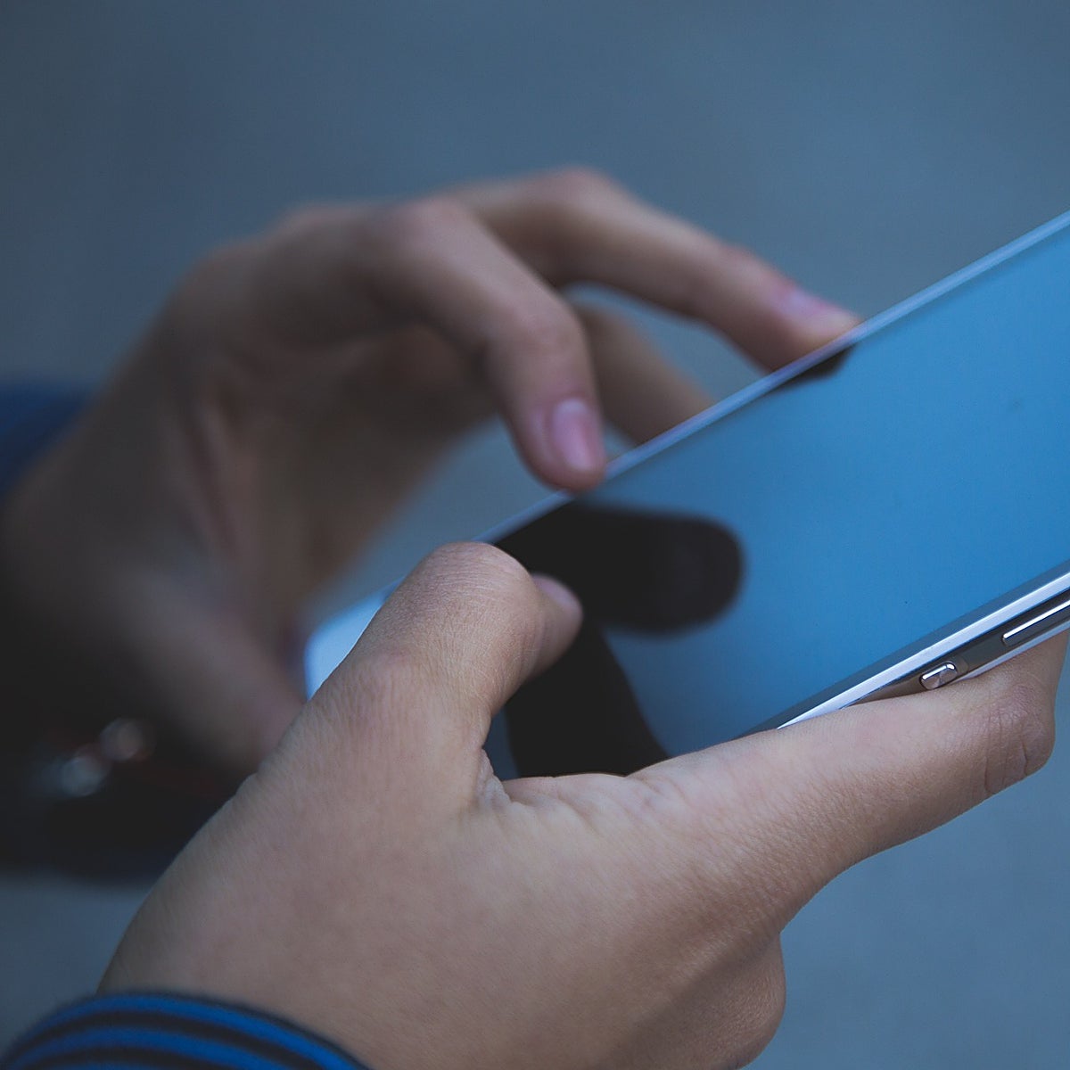 ¿Has recibido una doble llamada de «tu banco»?: cuidado porque podrías ser víctima de una estafa