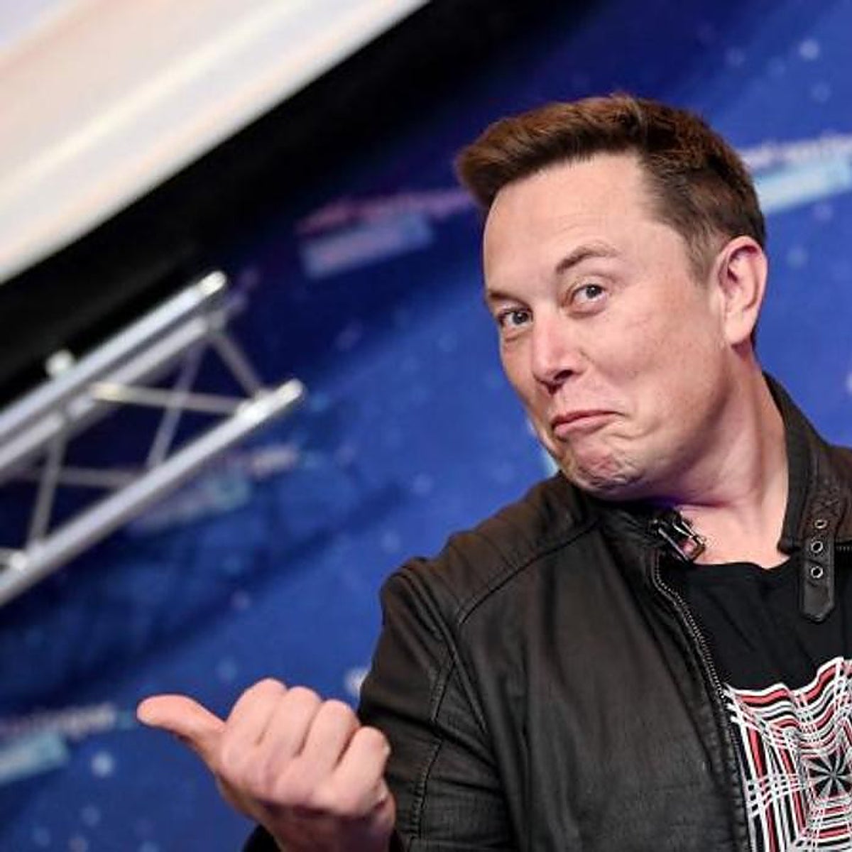 Todas las cosas que Elon Musk te va a dejar hacer en Twitter si le pagas ocho euros