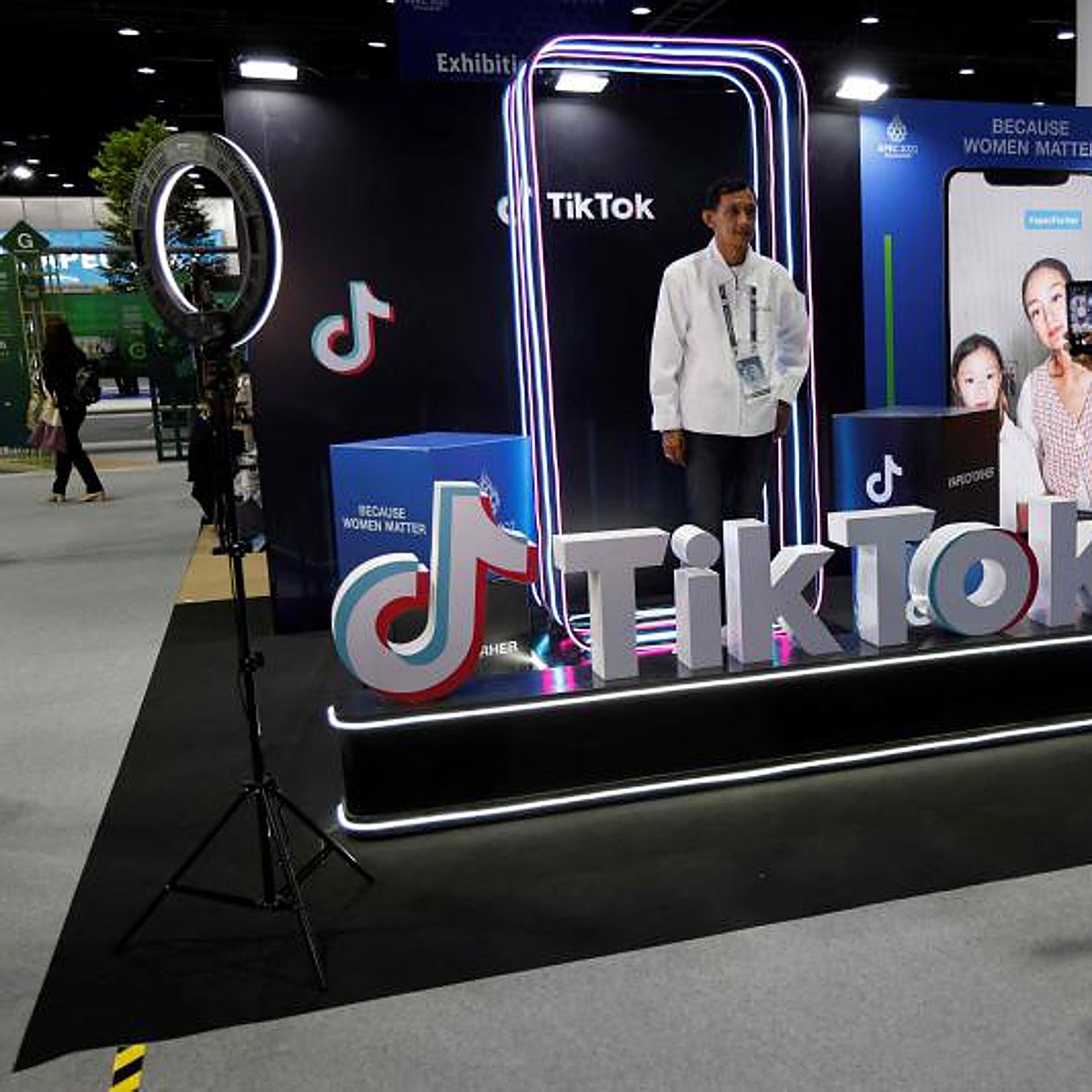 TikTok aparca los bailes para ser un gigante de la publicidad y hacerle sombra a Elon Musk