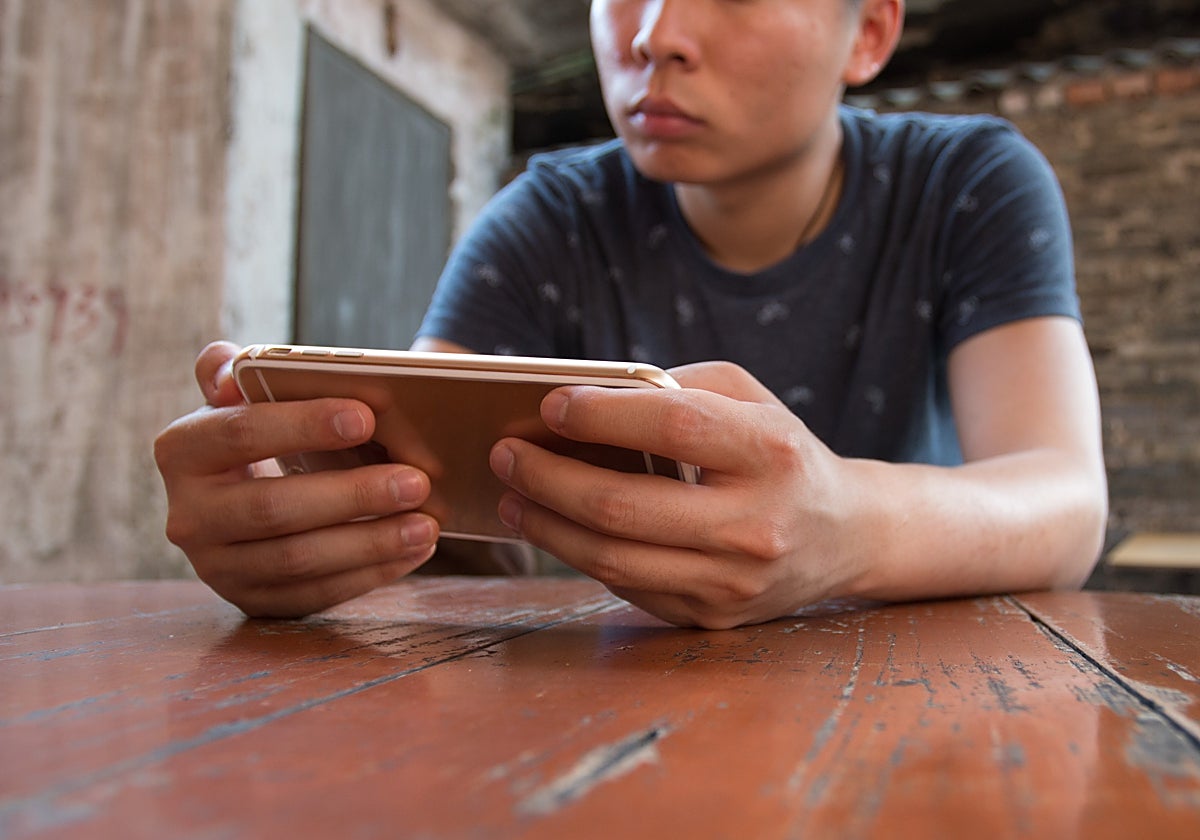 Las aplicaciones móviles pueden ser una vía de entrada a tus datos personales para los ciberdelincuentes