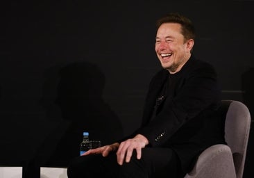 Elon Musk lanza Grok, su propia IA burlona para desafiar a ChatGPT