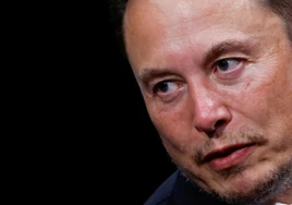 Elon Musk demanda a la empresa de ChatGPT por buscar beneficios a toda costa y olvidarse de la humanidad