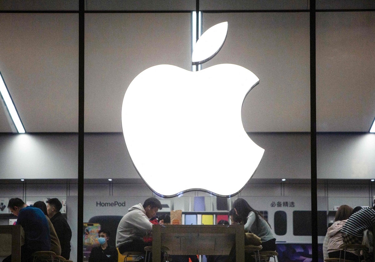 Apple retira 'apps' internacionales en China como WhatsApp y Threads por orden del régimen