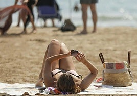 Cinco trucos para evitar que te 'hackeen' este verano