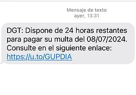 La Policía alerta de la avalancha de estafas en las que suplantan a la DGT: «Directamente a la papelera»
