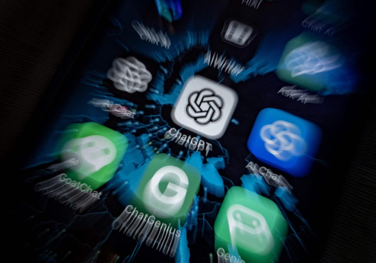 La app de ChatGPT en un móvil.